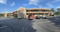 Travelers Inn - Motels