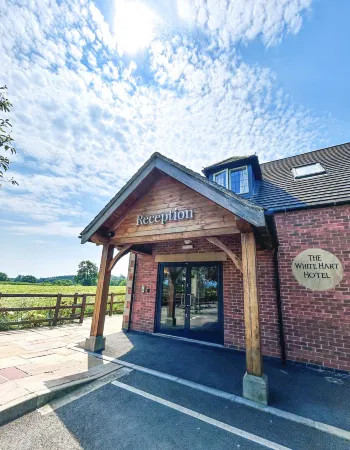 The White Hart Inn Отели в г. Риддингс