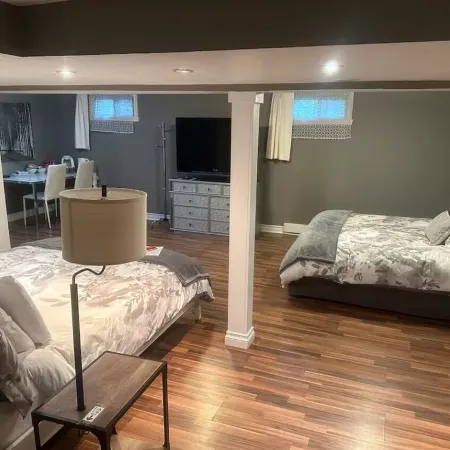 Ultra-clean basement apartment near Montreal airport!
