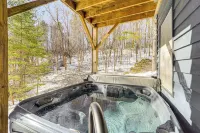 Boone Hideaway w/ Deck, Grill & Hot Tub! - 3-stjärniga