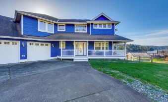 Stunning Mount Vernon Home w/ Big Lake Views!