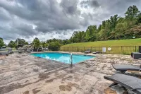Secluded Morganton Tiny Home w/ Grills! - 3 tähden