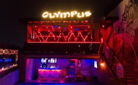 Olympus Hotel & Suites