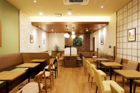 Jr Inn Sapporo Kita 2 Jo Отели рядом с достопримечательностью «Shin Kotoni Shrine»