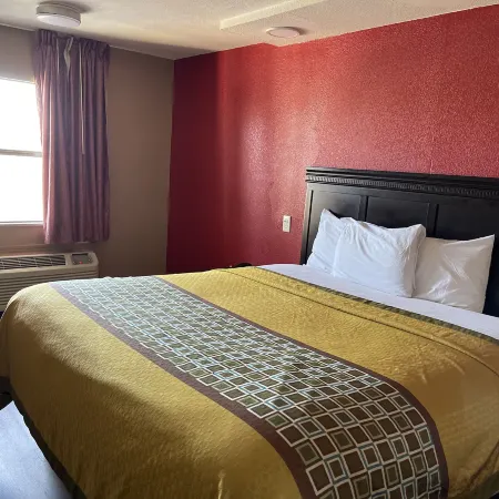 Deluxe Inn