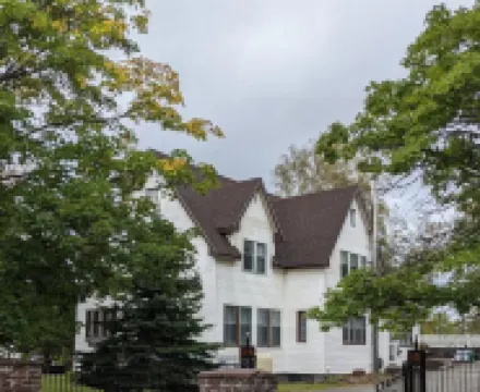 Hill Road Manor Bed & Breakfast Hotels in 