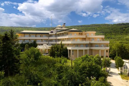 Park Hotel Bellevue Отели рядом с достопримечательностью «Приморский парк»