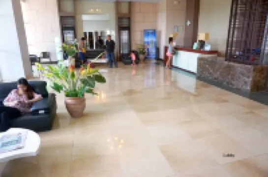 La Mirada Residences