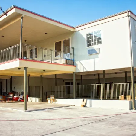 Whispering Palms Inn