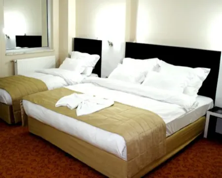 アーニャ スーツ ホテル デニズリのホテル