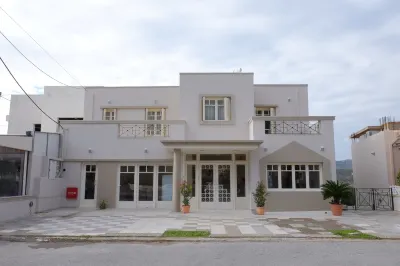 Dialinas Apartments Hotels in Vathi