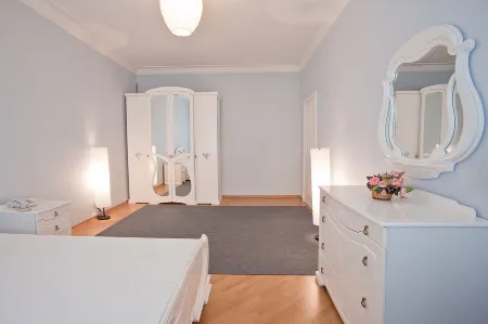 Apartment on Nezavisimosti 35 Отели рядом с достопримечательностью «Белорусский государственный университет»