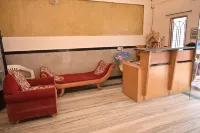 Hotel Roshan Palace