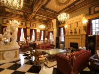 The Old England Manor Отели рядом с достопримечательностью «Ферма «Чунь-Янь»»