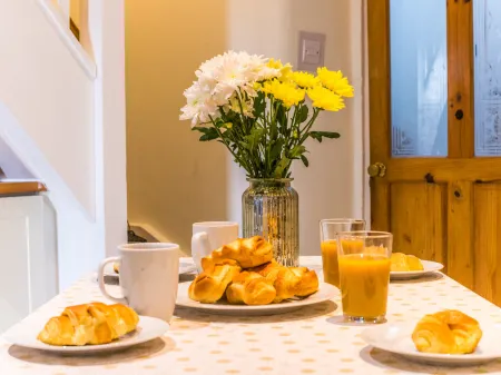 Tring-on-Tor Отели рядом с достопримечательностью «Шерифф Филдс»