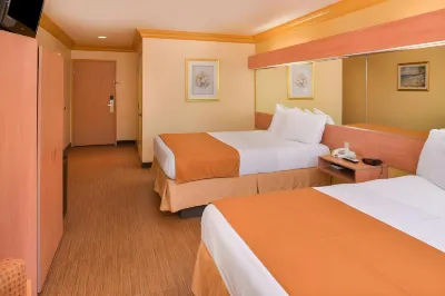 H3 Inn & Suites - LAX Airport - Los Angeles