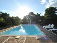 Brit Hotel Confort Villefranche-De-Rouergue - Swimmingpools