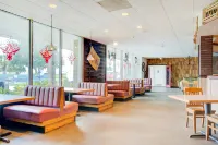 OYO Hotel Dundee by Crystal Lake Hôtels à : Lake Wales