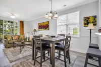 Access to Huge Resort Pool and Hot Tub Oasis - Charming Lakefront Haven