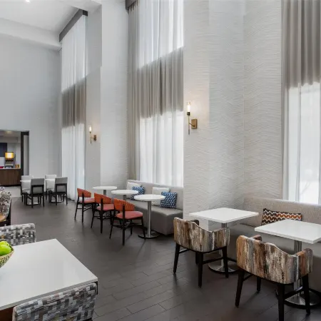 Hampton Inn & Suites Dallas-Arlington North-Entertainment District