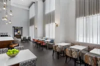 Hampton Inn & Suites Dallas-Arlington North-Entertainment District