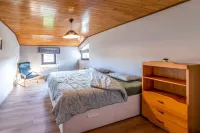 Holiday Home in Léglise with Garden Hotels in 