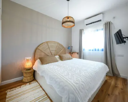 Authentic Beachfront Apartment Hoteles en Sub-distrito de Acre