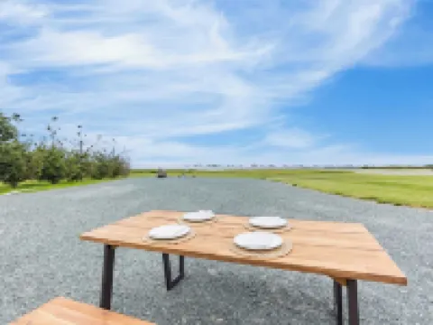 Swan Lake Cottage by AvantStay Hotels in Oak Harbor