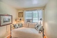 Stockbridge Home Walk to Town Beach! - WiFi