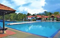 Desaru, Bayu Balau Beach Resort Hotel di Bandar Penawar