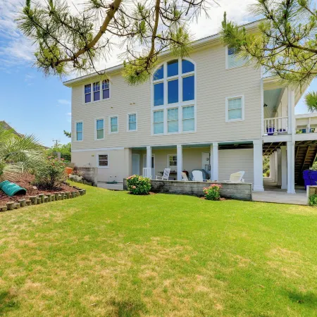 Atlantic Beach Condo - Walk to Beaches!