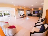 Agra Hotel & Grand Ballroom Hotel di Cipanas