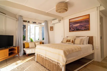 FlowHouse Jeri - Hotel & Coworking Отели рядом с достопримечательностью «iNViMOB - Jorge Alves CRECi 6446 F - Property (land, house,...) for Sale»