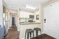 NEW!Charming 2-bedroom apartment in Auburn close to Campus!
