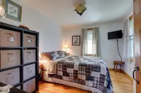Cozy Lakefront Cabin w/ Indoor Gas Fireplace! - parking