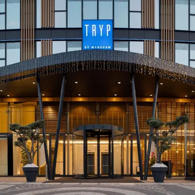 Tryp by Wyndham Istanbul Beyoglu Hotels near Rahmi Koc Museum