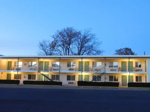 Capri Motel by Belvilla Walla Walla US 12