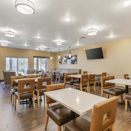 Best Western Plus Riverfront Hotel and Suites