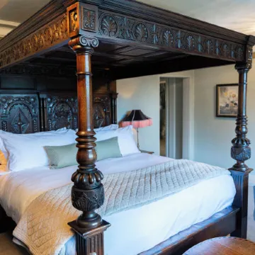 Lewtrenchard Manor Отели в г. Окхемптон