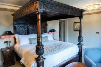 Lewtrenchard Manor Hotels in Launceston
