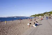Popular Alki Beach Seattle Vacation House, Walk to Restaurants - sul mare