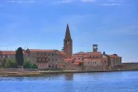 Large apartment just 300m from the beach in Porec