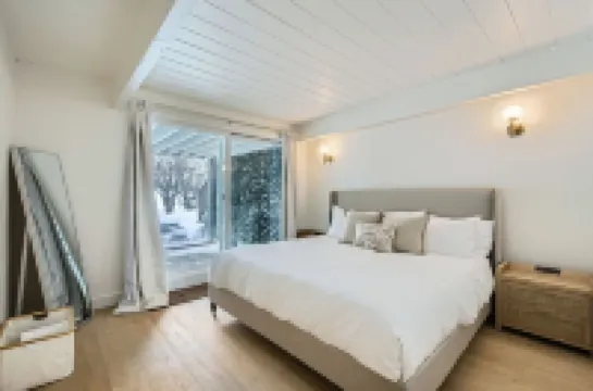 Townhouse with private hot tub in Eagle Vail