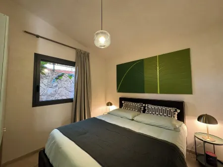 Dependance Armonia, with garden and jacuzzi just 100 meters from the sea