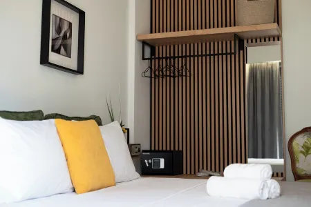 Charming 1-bedroom central apartment with WiFi, AC in relaxing Casa Bini Отели в г. Пиргос