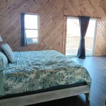 Unplug and unwind at this cottage on Lake Erie bluff