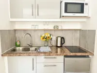 Secluded Sussex Studio with Private Forest Access