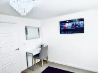 Modern Comfy double room Near Wellingborough centre with Netflix, WiFi, Parking