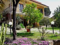 Invit Arti - apartment in villa Hotels in Capoterra