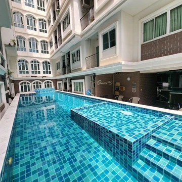 รูปภาพของ3-bedroom condo in fantastic location with AC, fitness room. Enjoy